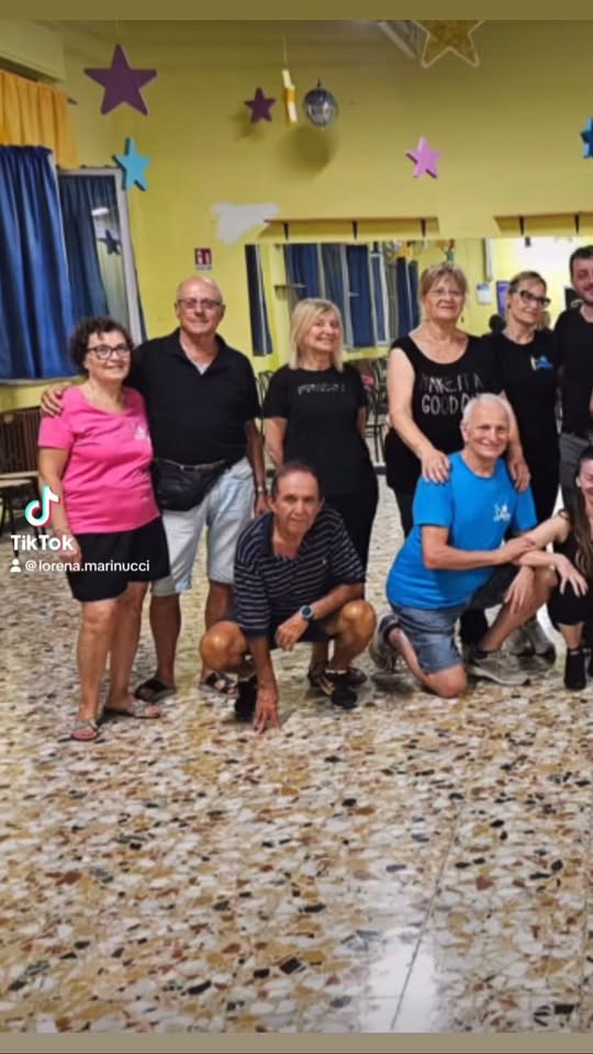 Il gruppo di un corso di ballo